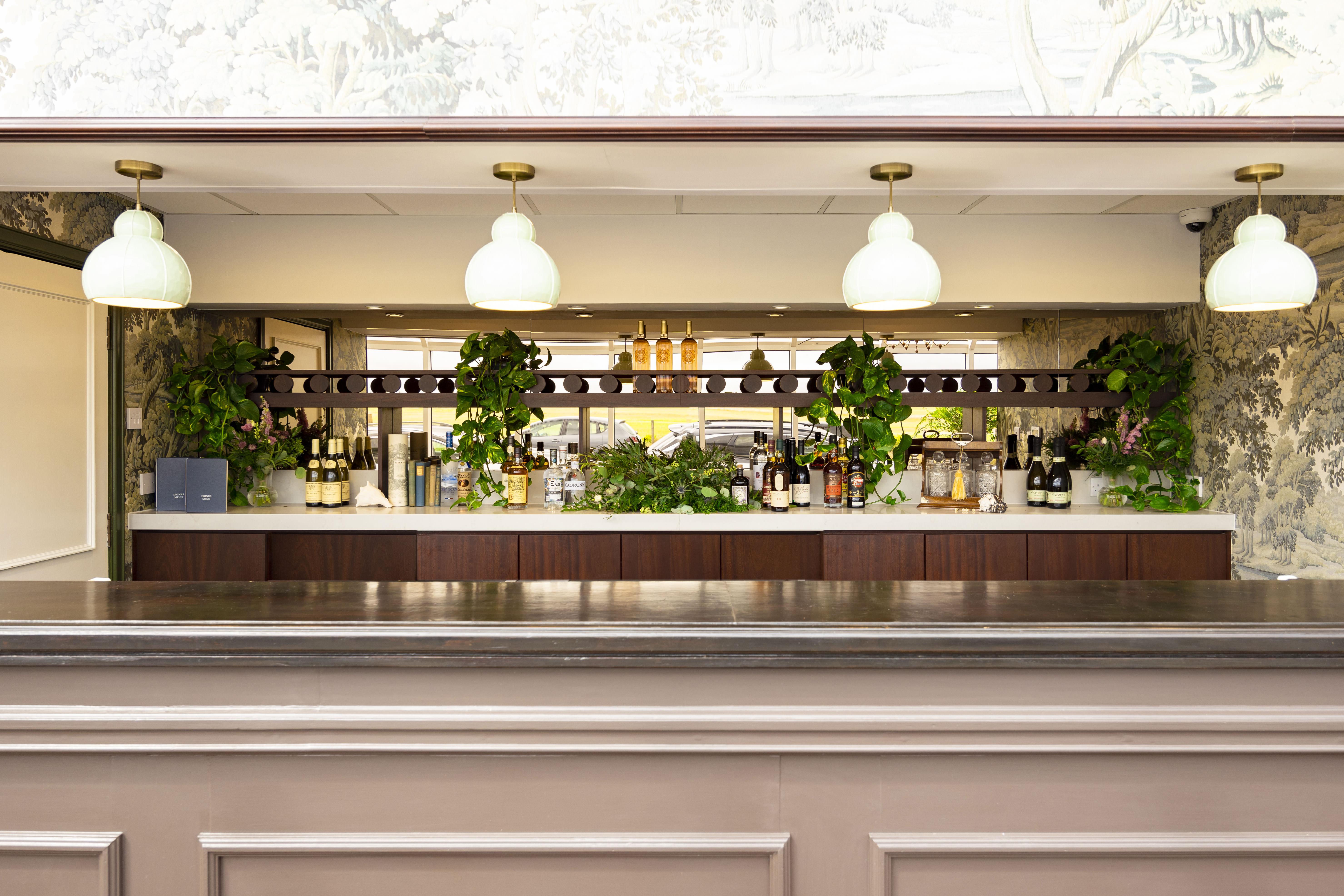 Marine Troon Hotel ภายนอก รูปภาพ The bar at the restaurant