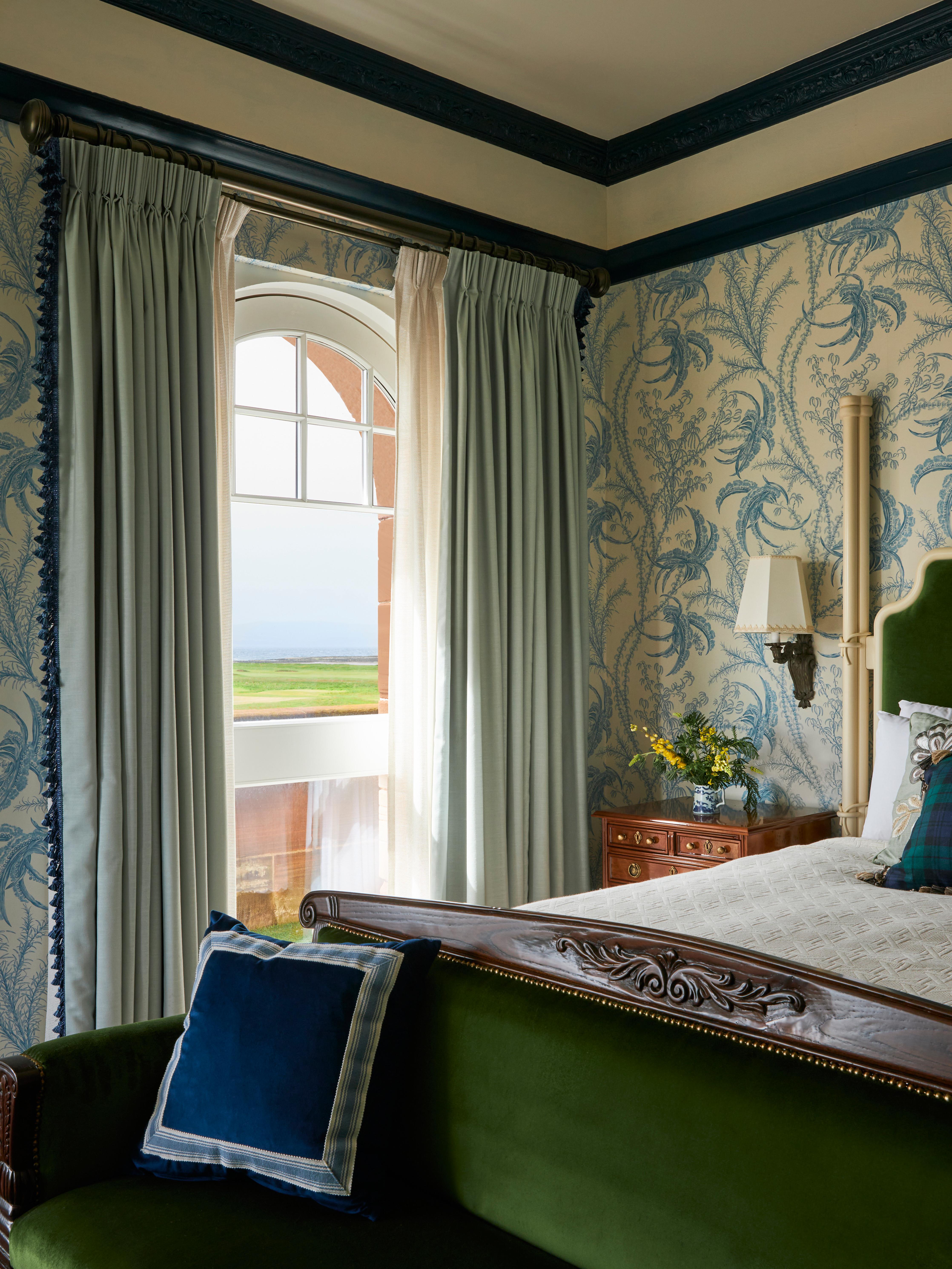 Marine Troon Hotel ภายนอก รูปภาพ Curtains