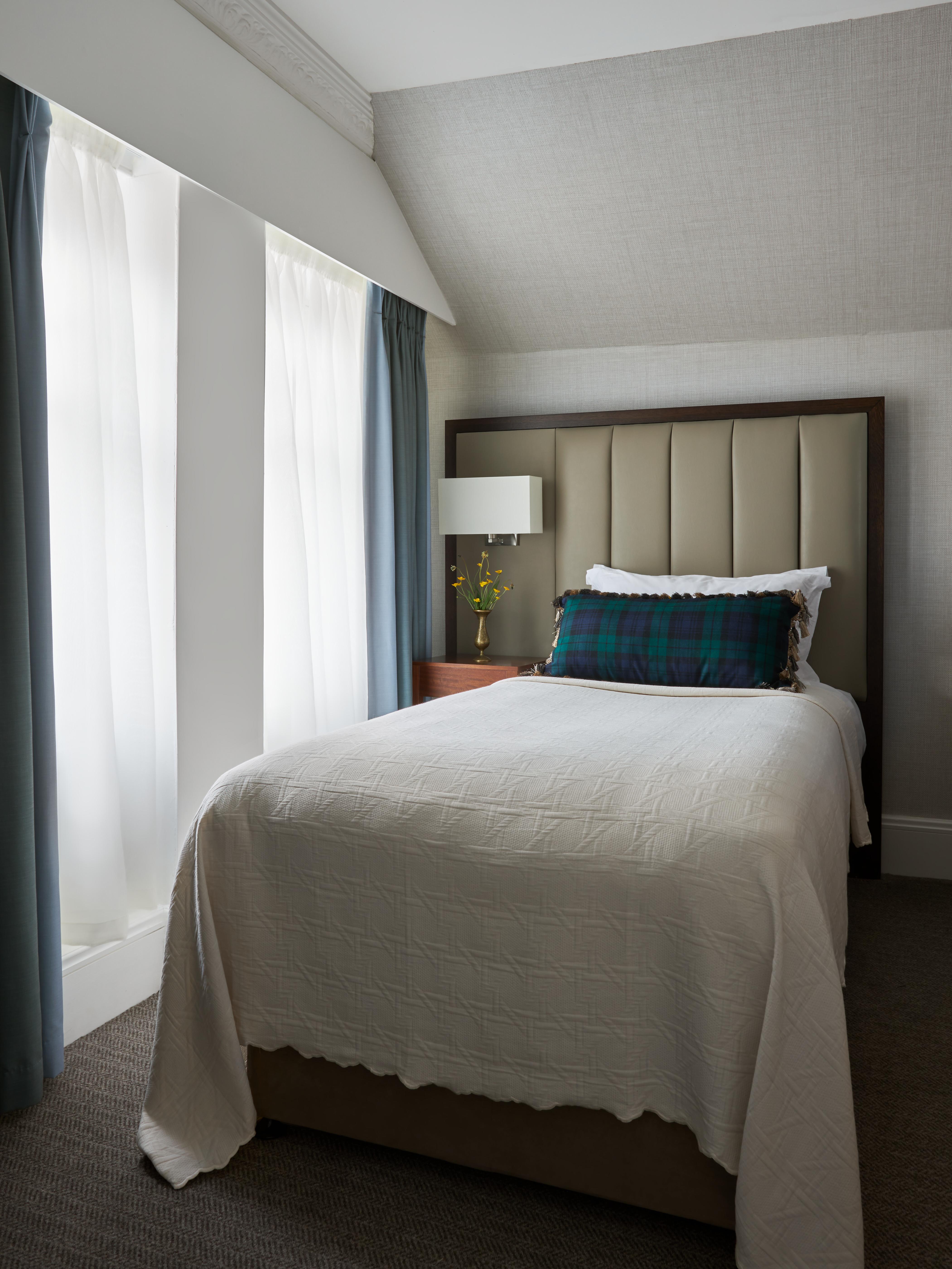 Marine Troon Hotel ภายนอก รูปภาพ A single bed